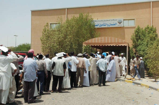 صرف دعم الكهرباء والماء والتموين.. نقداً