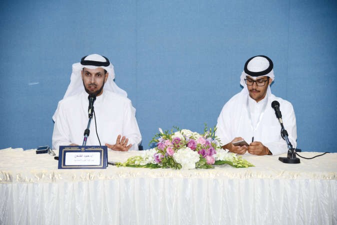 د حمود القشعان خلال الندوة 