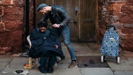 يمكن تطويع اي مهنة لخدمة المحتاجين