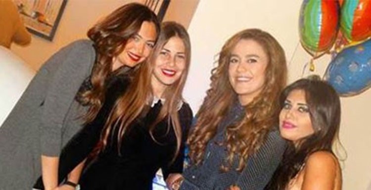 ابنة حسين فهمي تحتفل بعيد ميلاده بحضور دنيا سمير غانم وغادة رجب