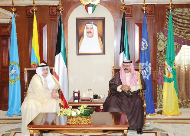 سمو ولي العهد الشيخ نواف الاحمد مستقبلا الشيخ خالد الجراح﻿