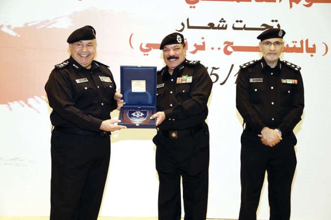 تكريم اللواء عبدالفتاح العلي﻿