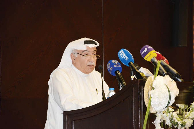 القس عمانويل غريب متحدثا ﻿