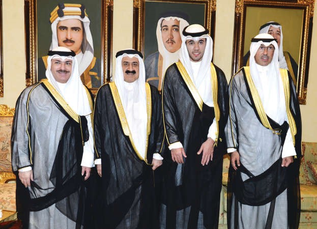 الشيخ علي اليوسف مهنئا ﻿