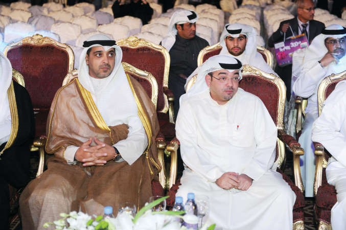الشيخ محمد العبدالله ويوسف خالد المرزوق