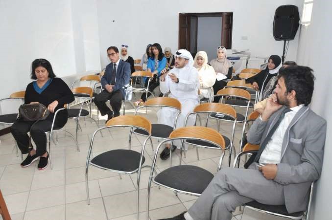 جانب من الحضور والاعلاميين خلال المؤتمر ﻿