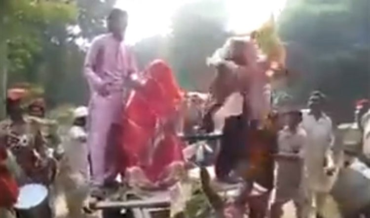 بالفيديو شاهد .. ماذا فعل عريس بعد اكتشاف تبديل عروسه؟