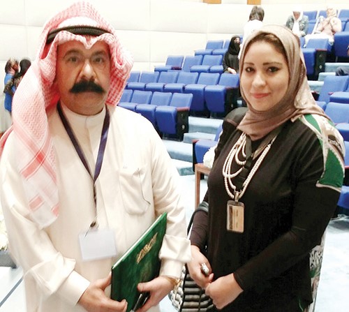 اللواء محمود الطباخ مع الزميلة الاء خليفة﻿