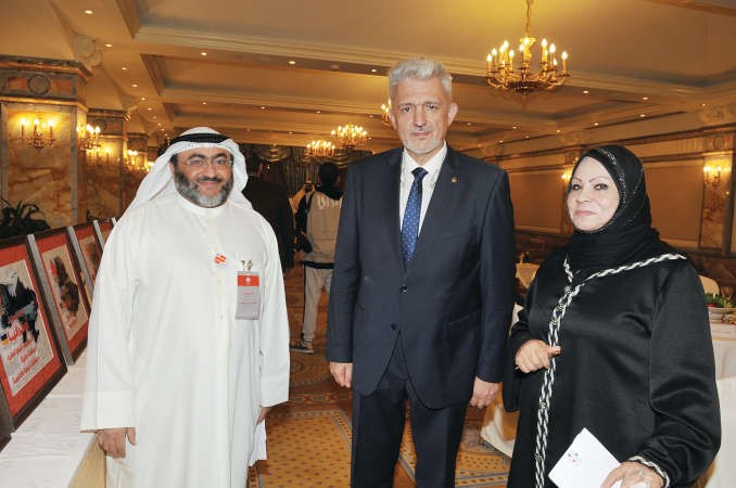 السفير الاوكراني مع الزميلة ليلى الشافعي ﻿
