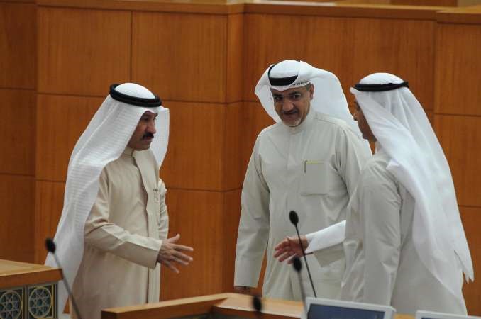 جمال العمر ودخليل عبدالله ومحمد طنا
