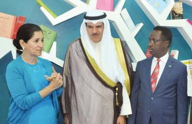  الشيخ سلمان الحمود والشيخة انتصار سالم العلي ووزير الاعلام الصومالي محمد عبدي﻿
