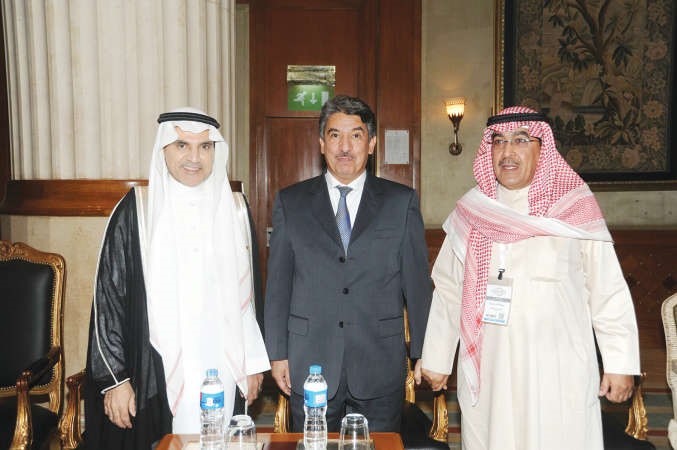 السفير سالم الزمانان والزميل عدنان الراشد ود محمد الفوزان﻿