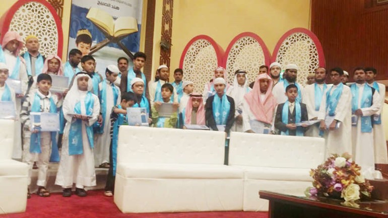 مجموعة من المكرمين﻿