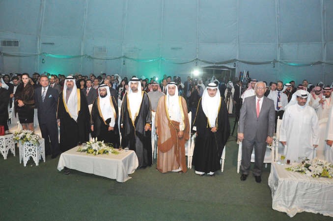 وليد الخشتي والسفير المصري ياسر عاطف وم احمد المنفوحي وم اياد الخرافي والسفير الاماراتي رحمة الزعابي في مقدمة الحضور 	احمد علي﻿