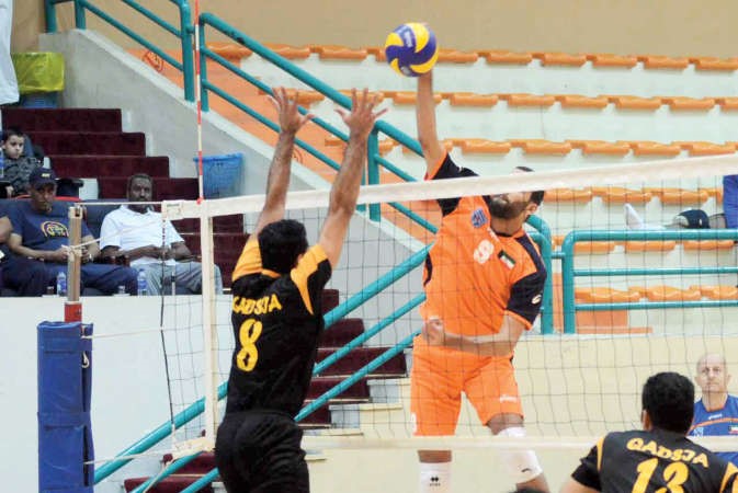  ضربة قوية من لاعب كاظمة ناصر بدر﻿