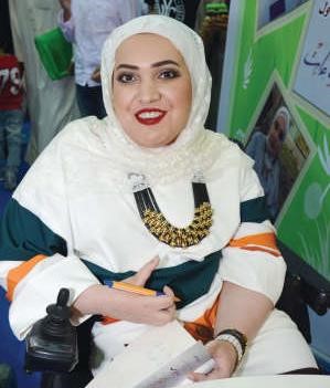 الخالدي وابتسامة لعدسة الانباء﻿