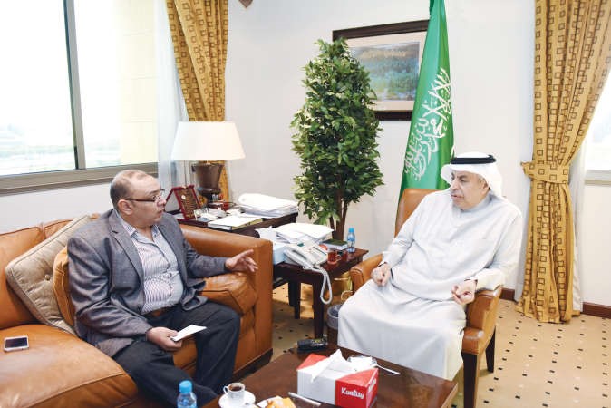 السفير السعودي دعبدالعزيز الفايز متحدثا للزميل اسامة دياب 						فريال حماد﻿