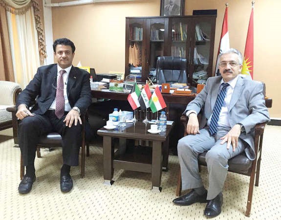 د عمر الكندري ورئيس هيئة السياحة في اقليم كردستان مولوي جبار