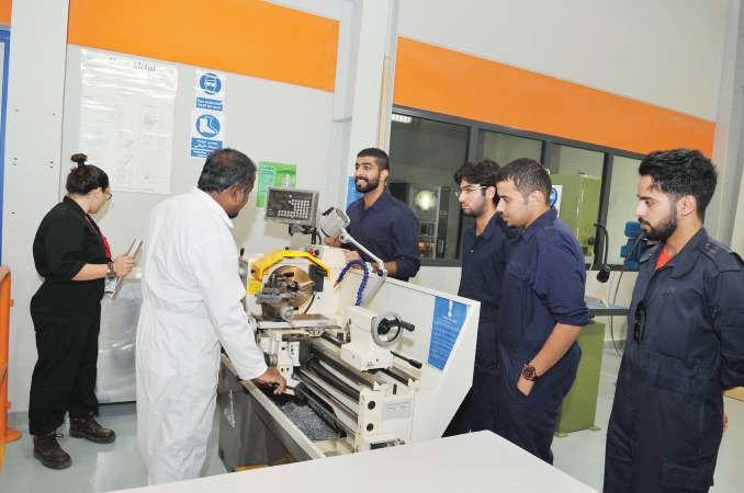 تدريب عملي مميز لطلبة القسم	قاسم باشا﻿