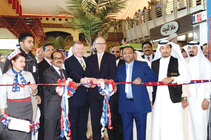 السفير الاميركي دوغلاس سيليمان يفتتح مهرجان المنتجات الاميركية في لولو هايبرماركت
