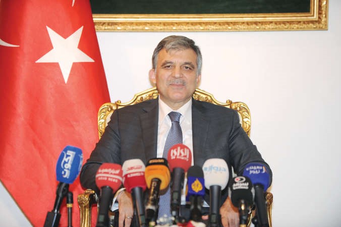 الرئيس التركي السابق عبدالله غول متحدثا