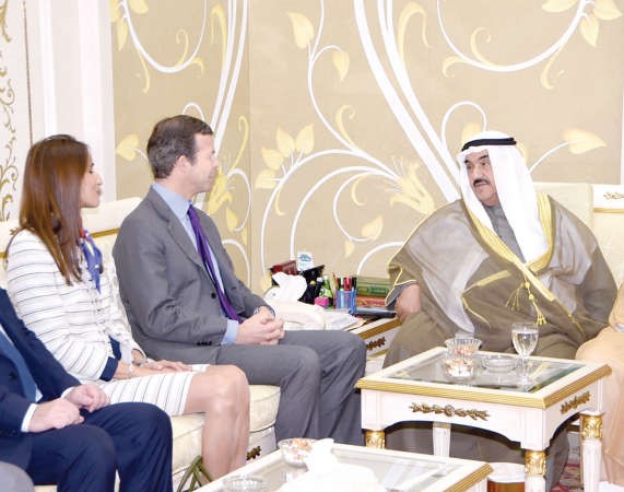 سمو الشيخ ناصر المحمد مستقبلا الامير ماكسيميليان