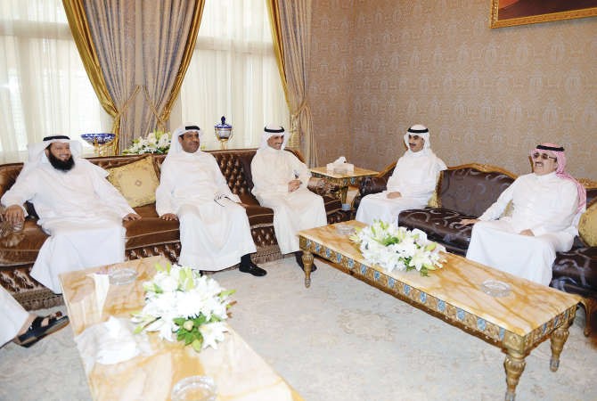رئيس مجلس الامة والوفد المرافق له في ضيافة سفيرنا لدى الرياض الشيخ ثامر الجابر﻿