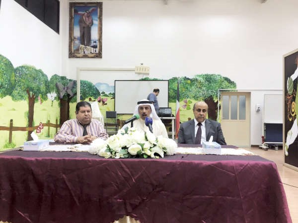 عبدالله العجمي متوسطا المتحدثين﻿