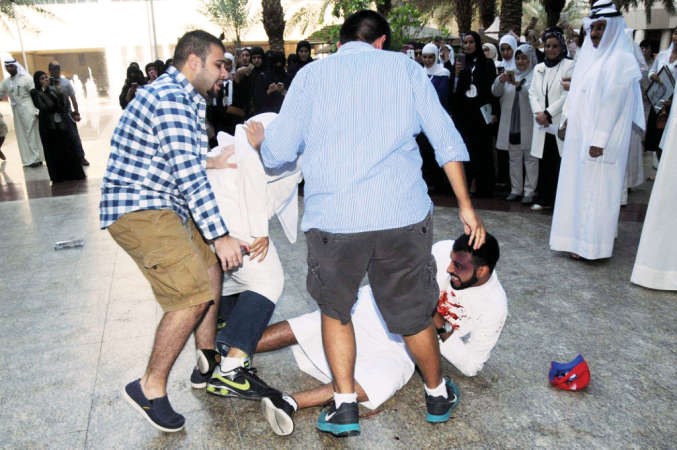 الشباب ضحية «خزة ونظرة» ولا عزاء للتعقل