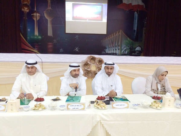 منصور الظفيري متحدثا في الاجتماع ﻿