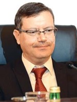 عبدالحكيم الازرق