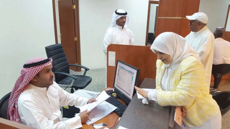 جانب من جولة الوزيرة في الادارة 