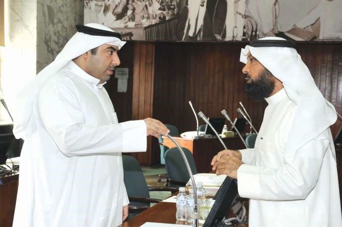 حديث بين اسامة العتيبي ومانع العجمي 	 قاسم باشا﻿