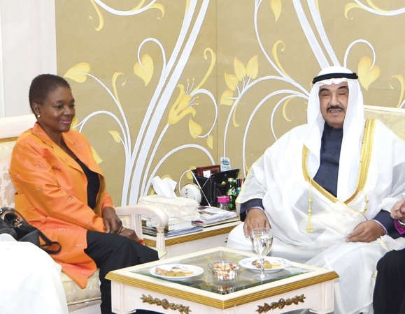 سمو الشيخ ناصر المحمد مستقبلا فاليري اموس﻿