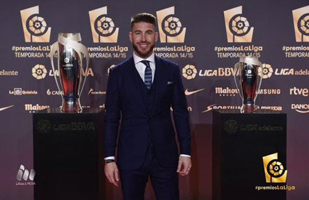 بالصور.. ميسي يخطف الأضواء فى حفل جوائز الليجا.. وتأخر رونالدو