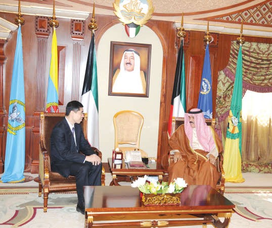  وسموه مستقبلا السفير الصيني﻿