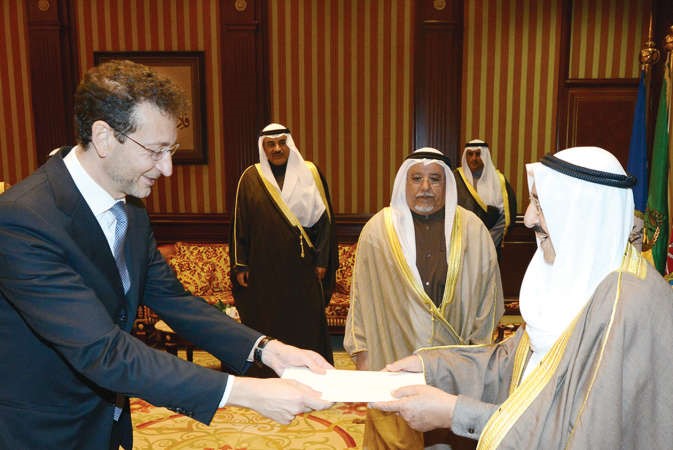  صاحب السمو يتسلم اوراق اعتماد السفير الايطالي ﻿