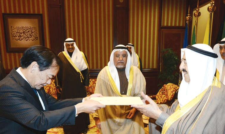 سمو الامير يتسلم اوراق اعتماد السفير الياباني ﻿