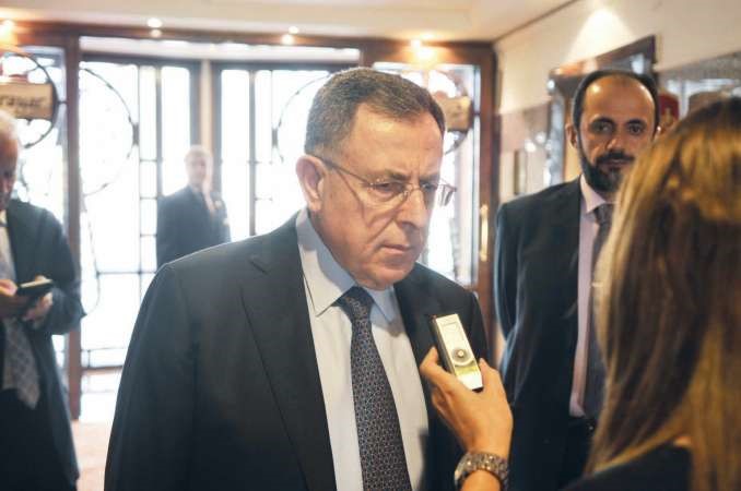دفؤاد السنيورة 