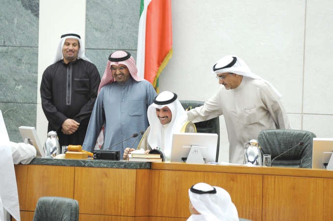 الرئيس الغانم وسيف العازمي ودخليل عبدالله	هاني الشمري
﻿