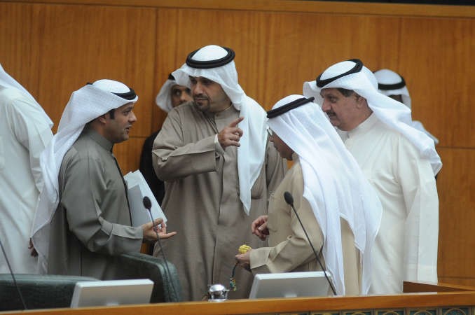 الشيخ خالد الجراح وانس الصالح وفيصل الكندري وعيسى الكندري
﻿