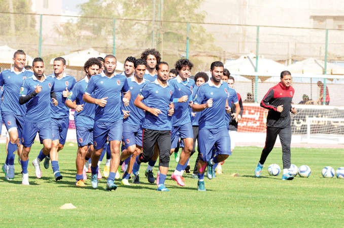 الاهلي يواصل تدريباته في الامارات وينتظر وصول الصفاقسي