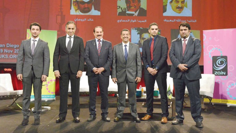 الروضان والطيار ومعيوف والحساوي والملا خلال الندوة الرياضية ﻿