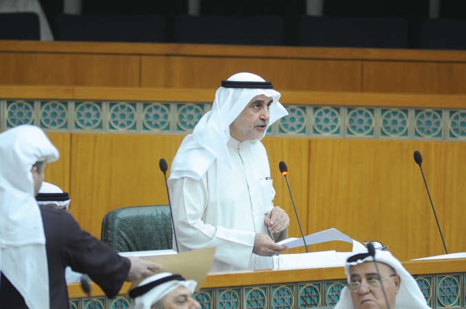 احمد لاري﻿