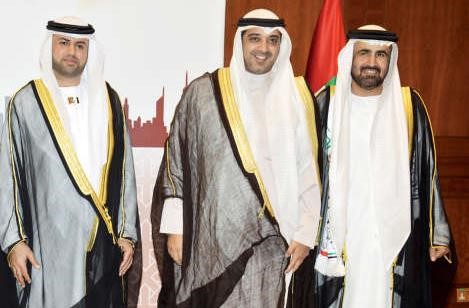 الشيخ محمد العبدالله يقدم التهنئة للسفير الاماراتي