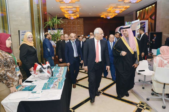 جولة في المعرض