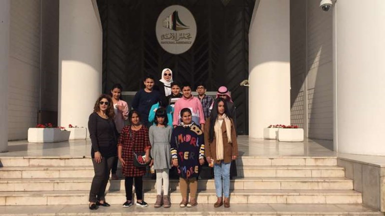 جانب من زيارة ابناء القصر الى مجلس الامة﻿