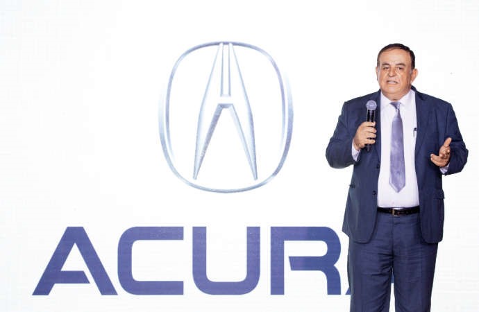 Acura اطلقت مسابقة طلابية على موقع الانستغرام