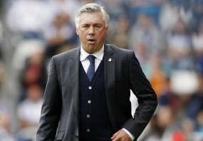 أنشيلوتي المرشح الأول لتدريب يونايتد