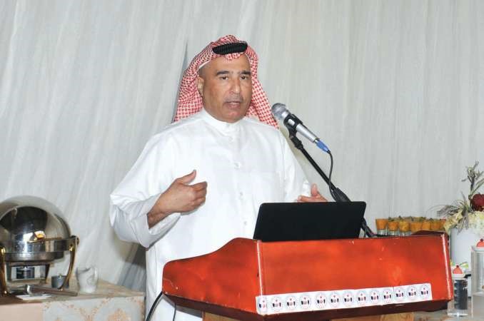 مرزوق الجاسم ملقيا كلمتهقاسم باشا